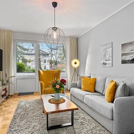 Apartment Stilvolle Stadtoase, 116 Qm, Parkblick, Wassernah, Parkplatz *
