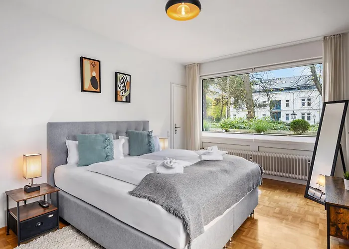 Stilvolle Stadtoase, 116 Qm, Parkblick, Wassernah, Parkplatz 公寓