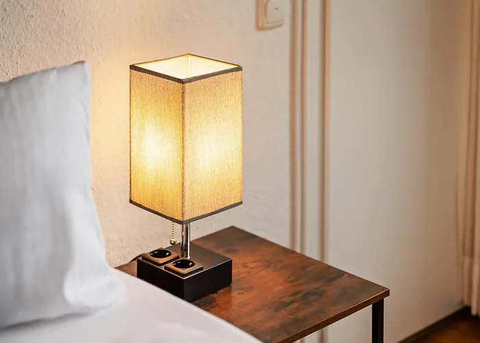 Stilvolle Stadtoase, 116 Qm, Parkblick, Wassernah, Parkplatz