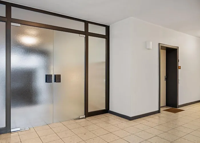 Stilvolle Stadtoase, 116 Qm, Parkblick, Wassernah, Parkplatz 公寓